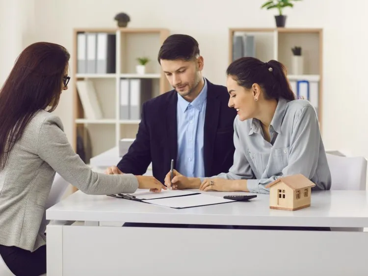 Le rôle essentiel du notaire dans l'immobilier neuf : tout ce que vous devez savoir