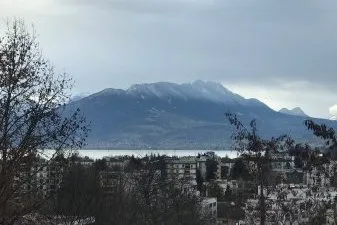 Acheter un bien immobilier neuf à Annecy entre lac et montagnes